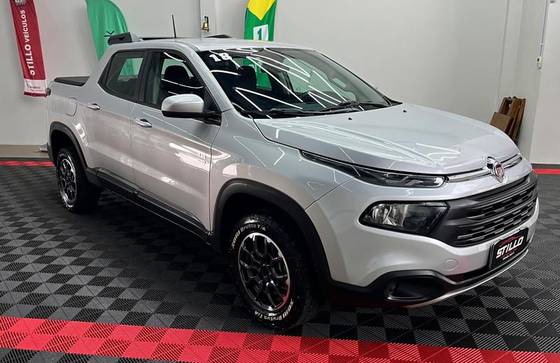 FIAT TORO 2.0 16V TURBO DIESEL FREEDOM 4WD AT9 FIAT TORO 2.0 16V TURBO DIESEL FREEDOM 4WD AT9
